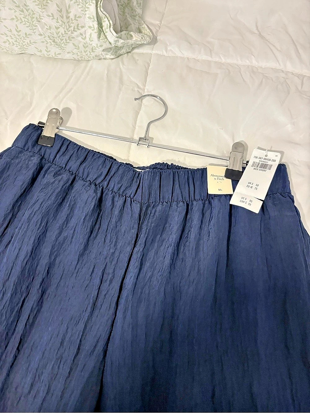A&F Wide Leg Pants in Blue Size Medium S NWT